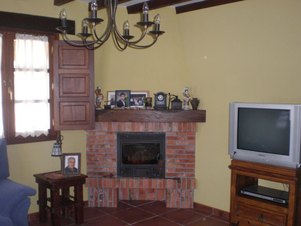 Posada La Pedriza Pontones  Ngoại thất bức ảnh